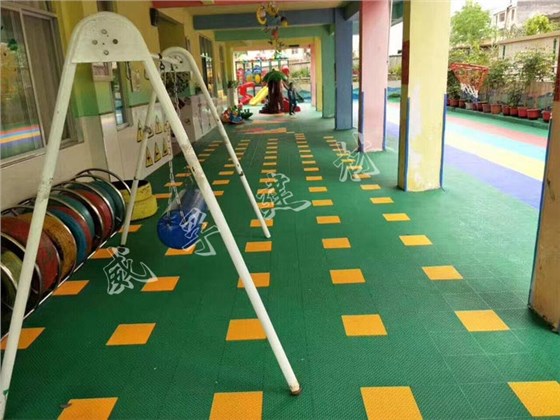 懸浮地板詳見(jiàn)2-1